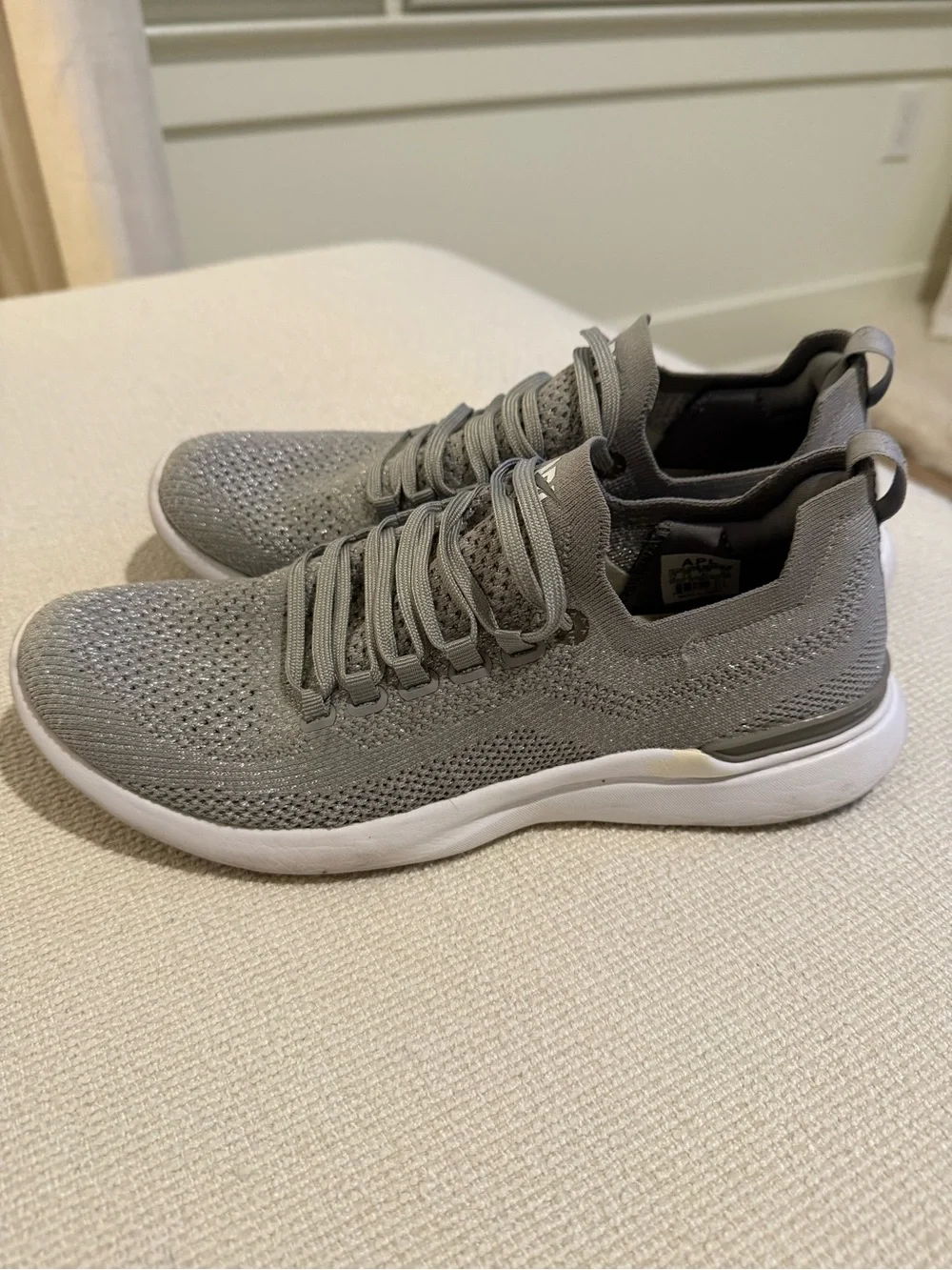 APL Techloom Breeze Sneakers - Silver/ Gray